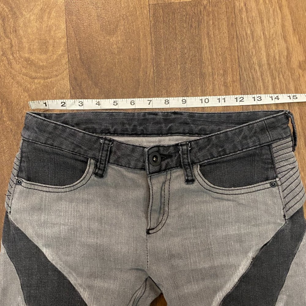 Bcbgmaxazria Jada Moto Women's SIZE 26/31 Skinny Jeans Ankle Zip Black Grey Wash - Picture 4 of 9